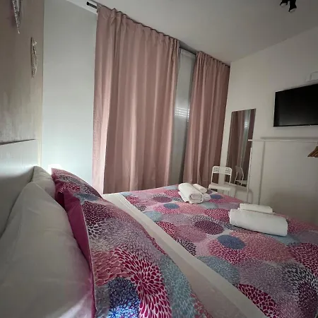 فندق مبيت وإفطار A Casa Tua 3*