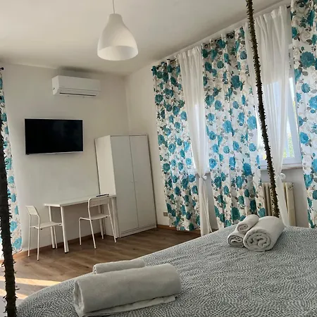 A Casa Tua Bed and breakfast